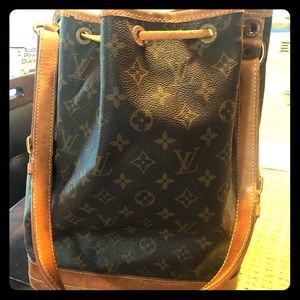 1 DAY SALE ⭐️☀️⭐️LV purse
